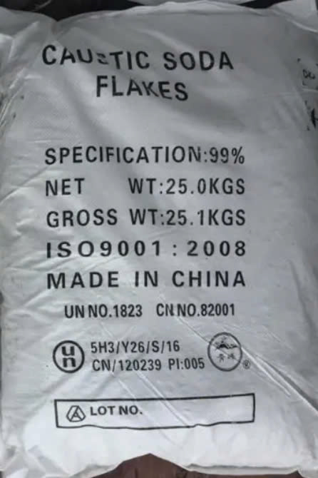 Caustic Soda Flakes – NaOH (Xút vảy Trung Quốc)